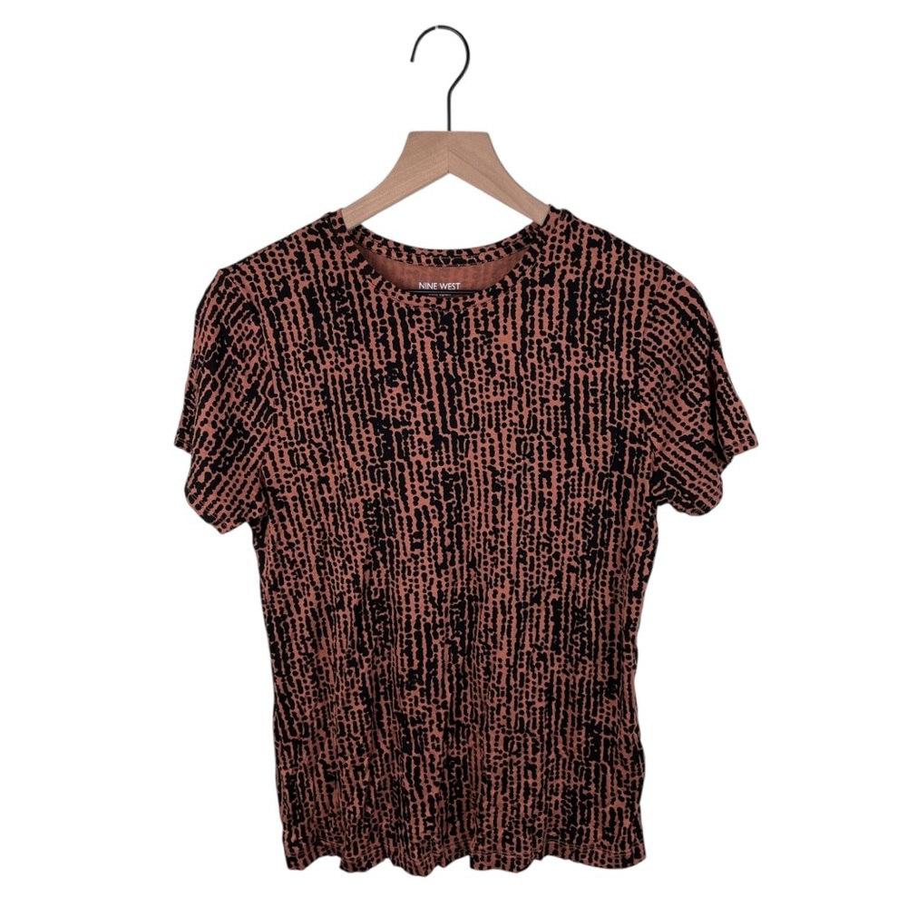 Nine West Women's Soft Spun Tee in Brown Dot Size Medium Stretchy Short Sleeves